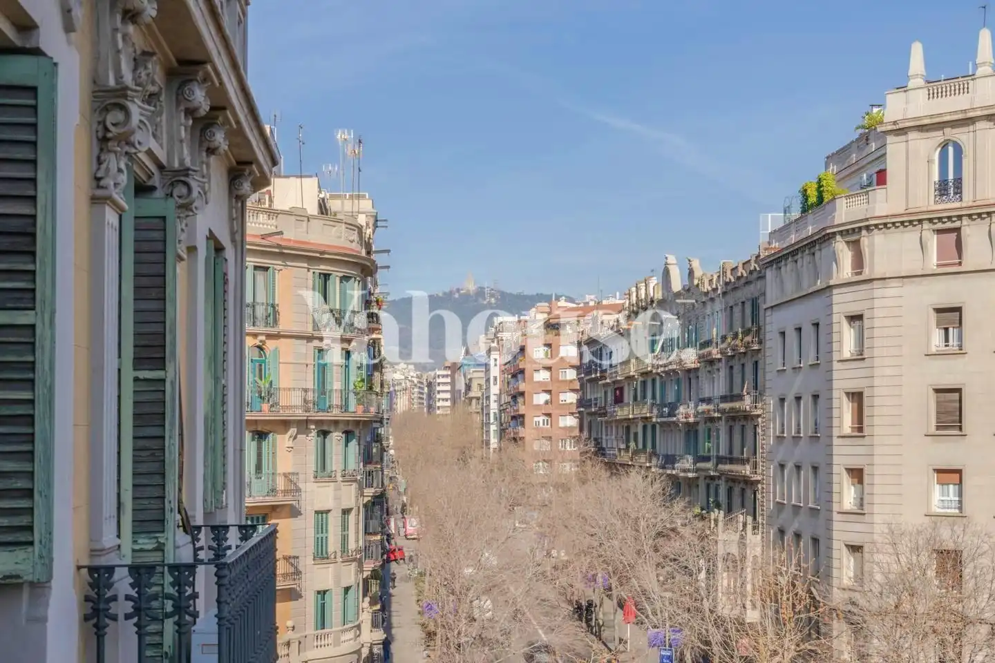 Außenansicht von Wohnung zum Verkauf in Barcelona mit Klimaanlage, Heizung und Parkett