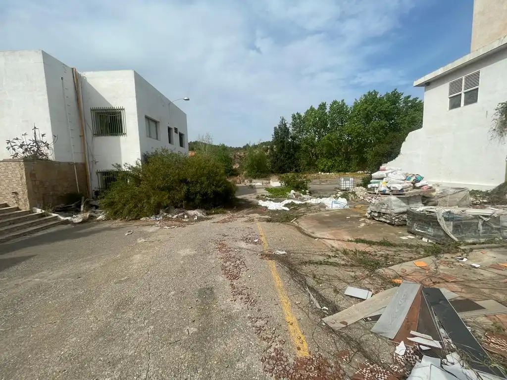 Nave industrial en venta en Oliva, Ribesalbes