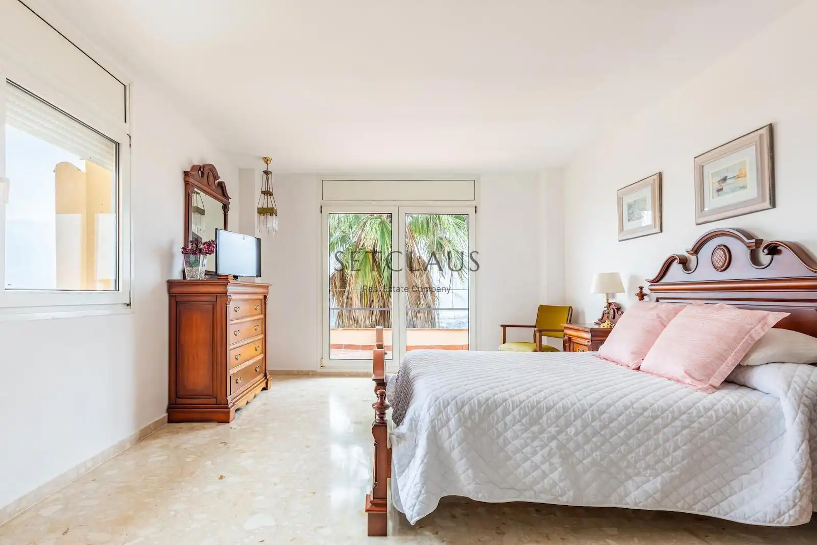 Habitación de Casa o chalet en venta en Badalona con Aire acondicionado, Calefacción y Jardín privado