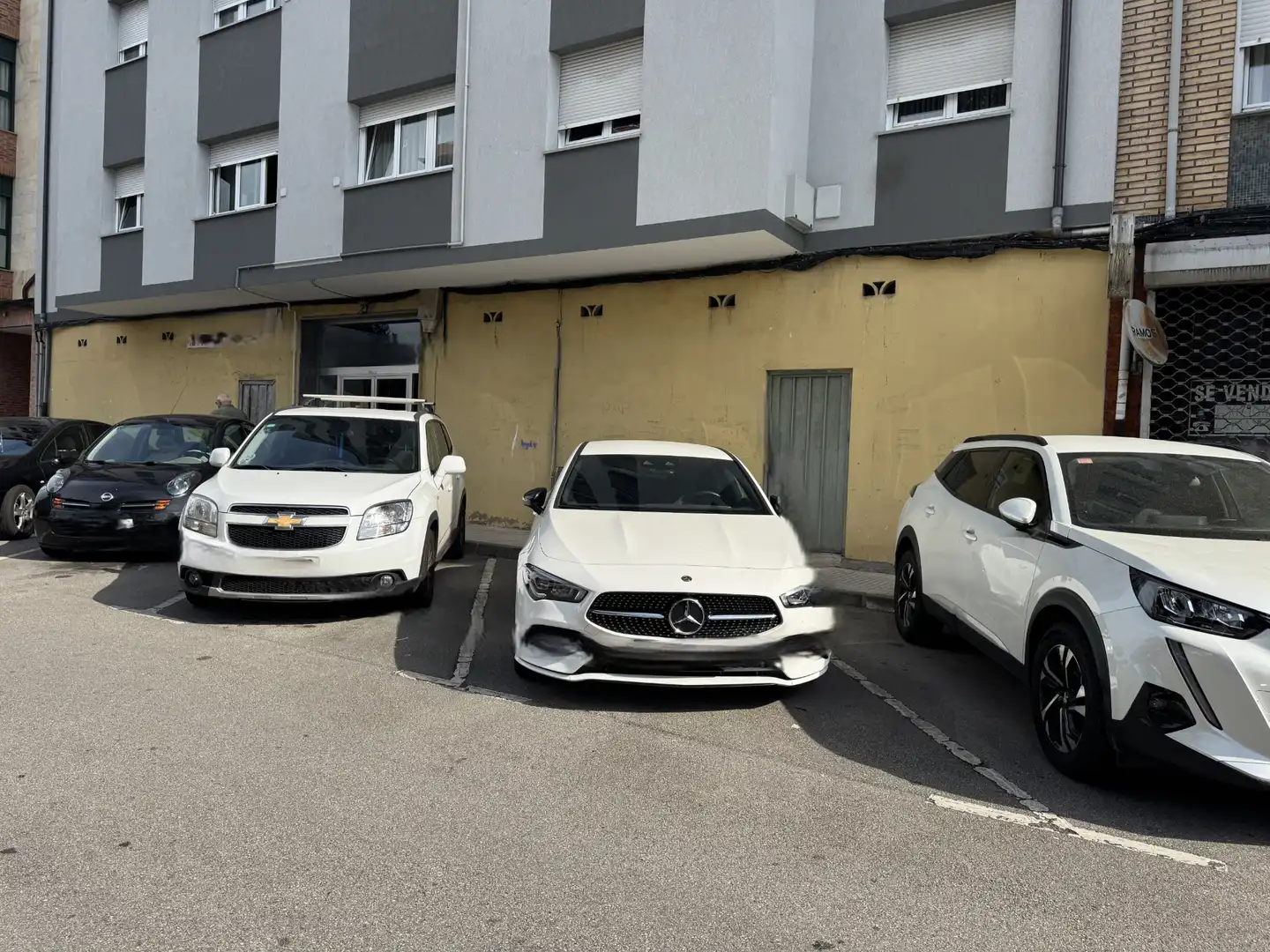 Local comercial en venta en Avenida Principado del 16BI, imagen 2