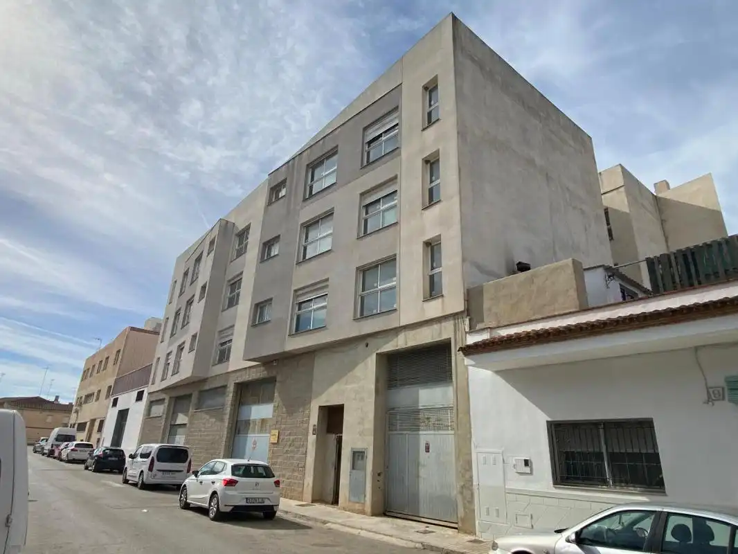 Vista exterior de Piso en venta en Benifaió con Aire acondicionado, Calefacción y Terraza