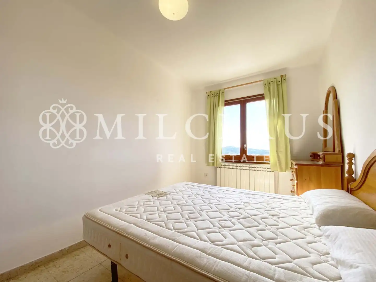 Bedroom of Flat for rent in Talamanca, Barcelona