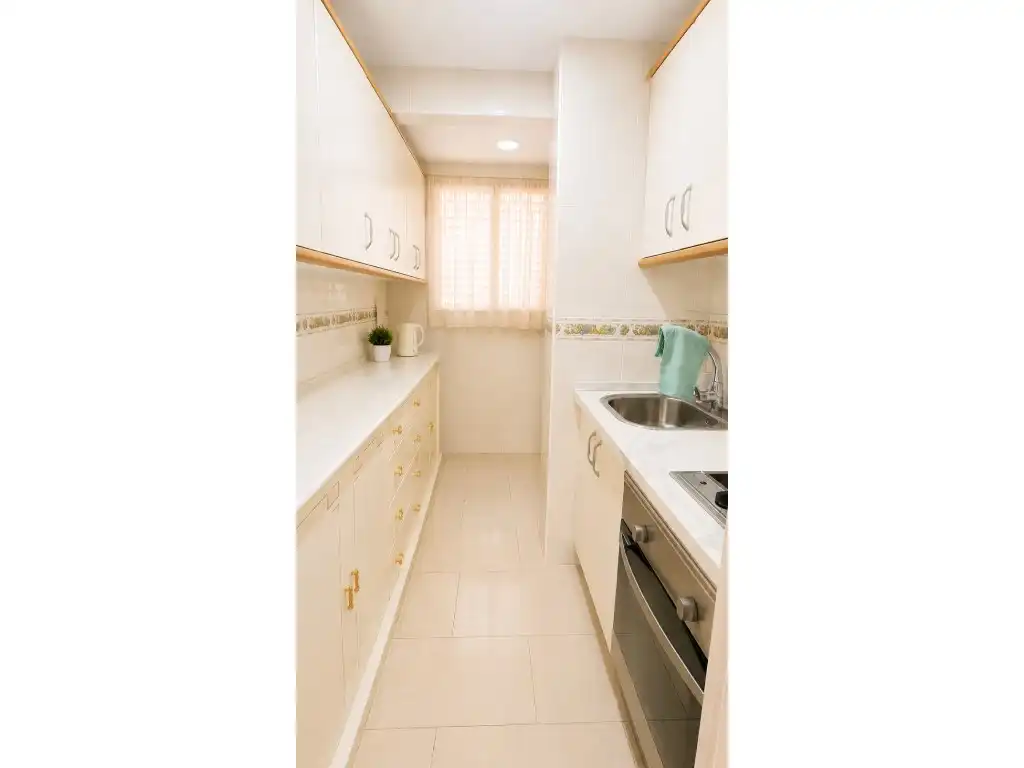Flat for rent in Calle Ibiza, Levante Alto