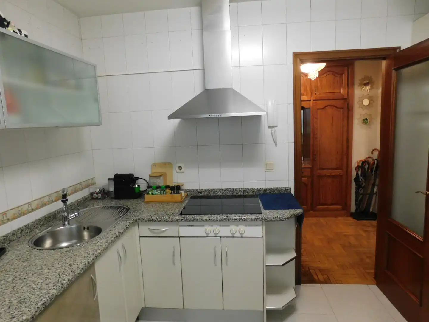 Cuina de Pis en venda en  Pamplona / Iruña amb Calefacció, Parquet i Terrassa