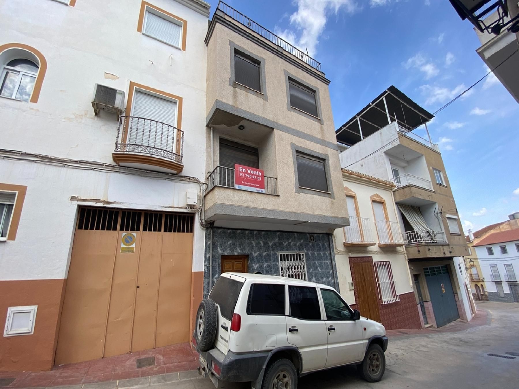 Vista exterior de Casa o xalet en venda en Cuevas de San Marcos amb Terrassa