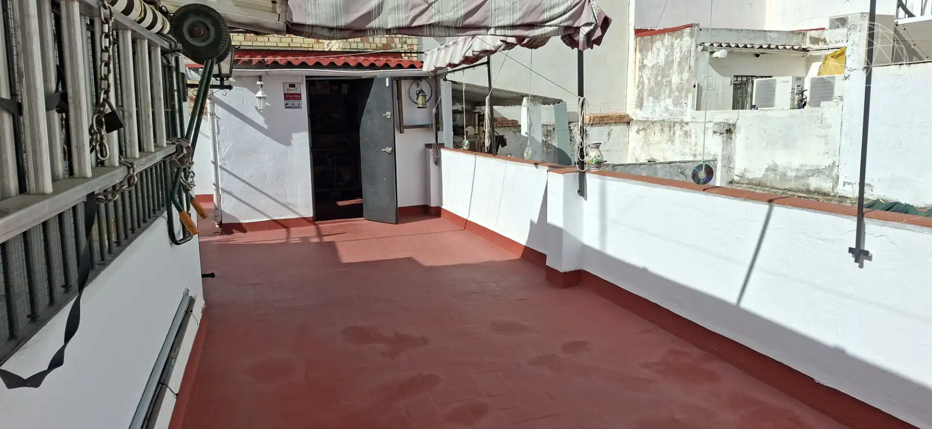 Terrasse von Haus oder Chalet zum Verkauf in Sevilla mit Klimaanlage, Terrasse und Möbliert