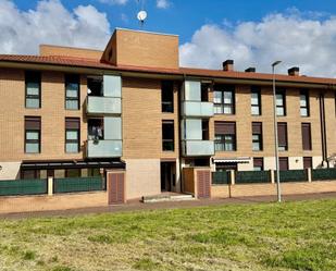 Vista exterior de Pis en venda en Irurtzun amb Calefacció, Terrassa i Traster