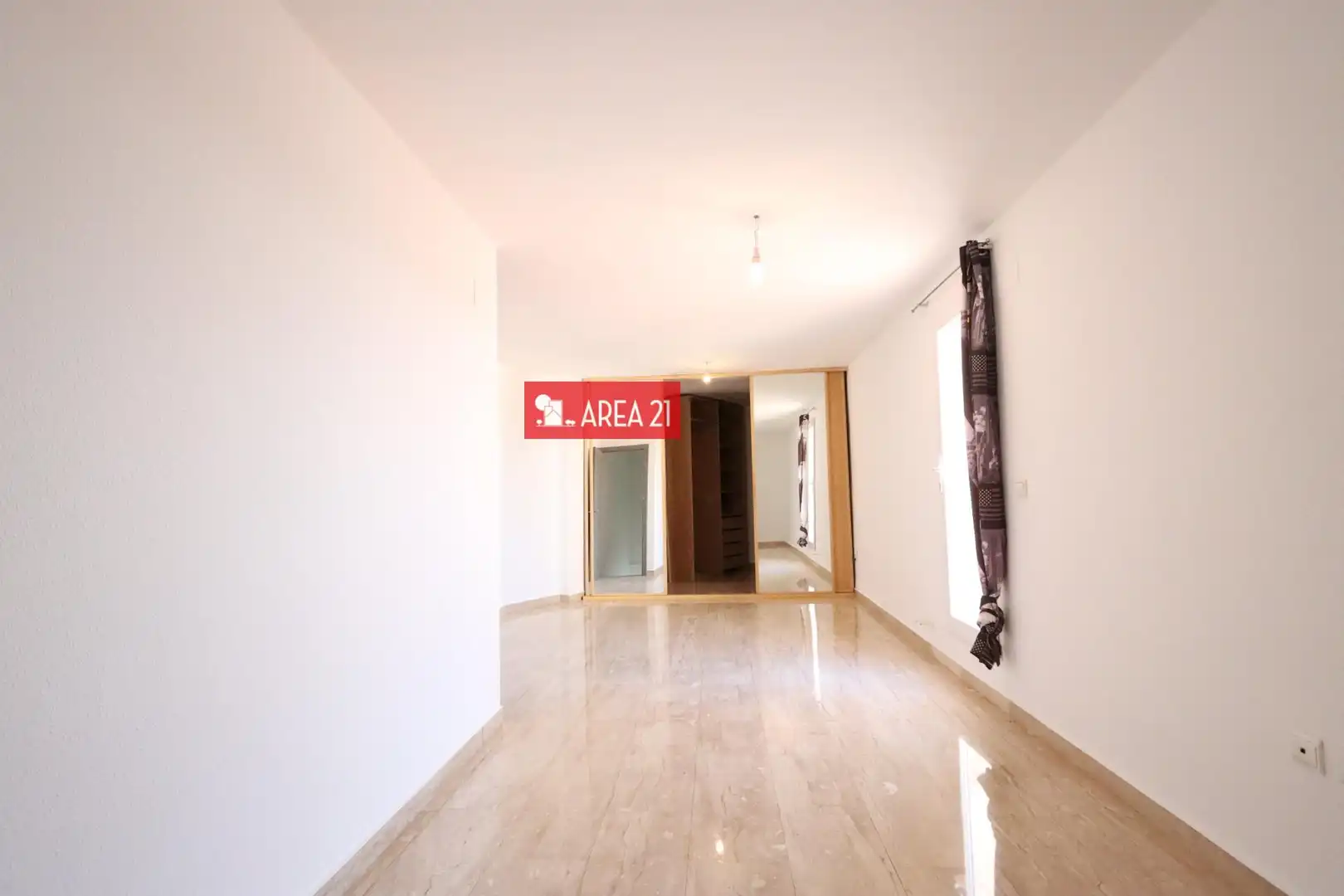 Duplexes for rent in La Pobla de Vallbona  with Balcony