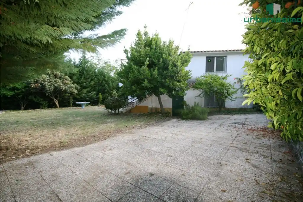 Country homes for sale in Aldeanueva de la Vera  with Private garden and Swimming Pool