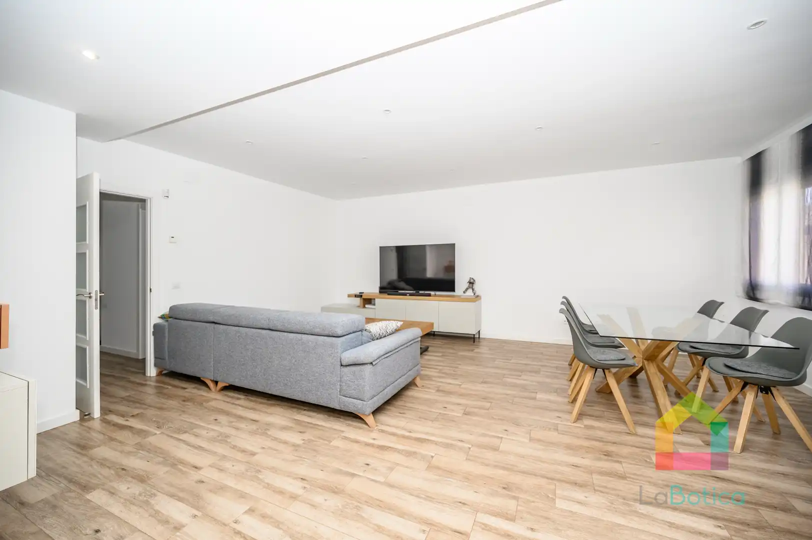 Sala d'estar de Casa o xalet en venda en Olías del Rey amb Aire condicionat, Calefacció i Terrassa