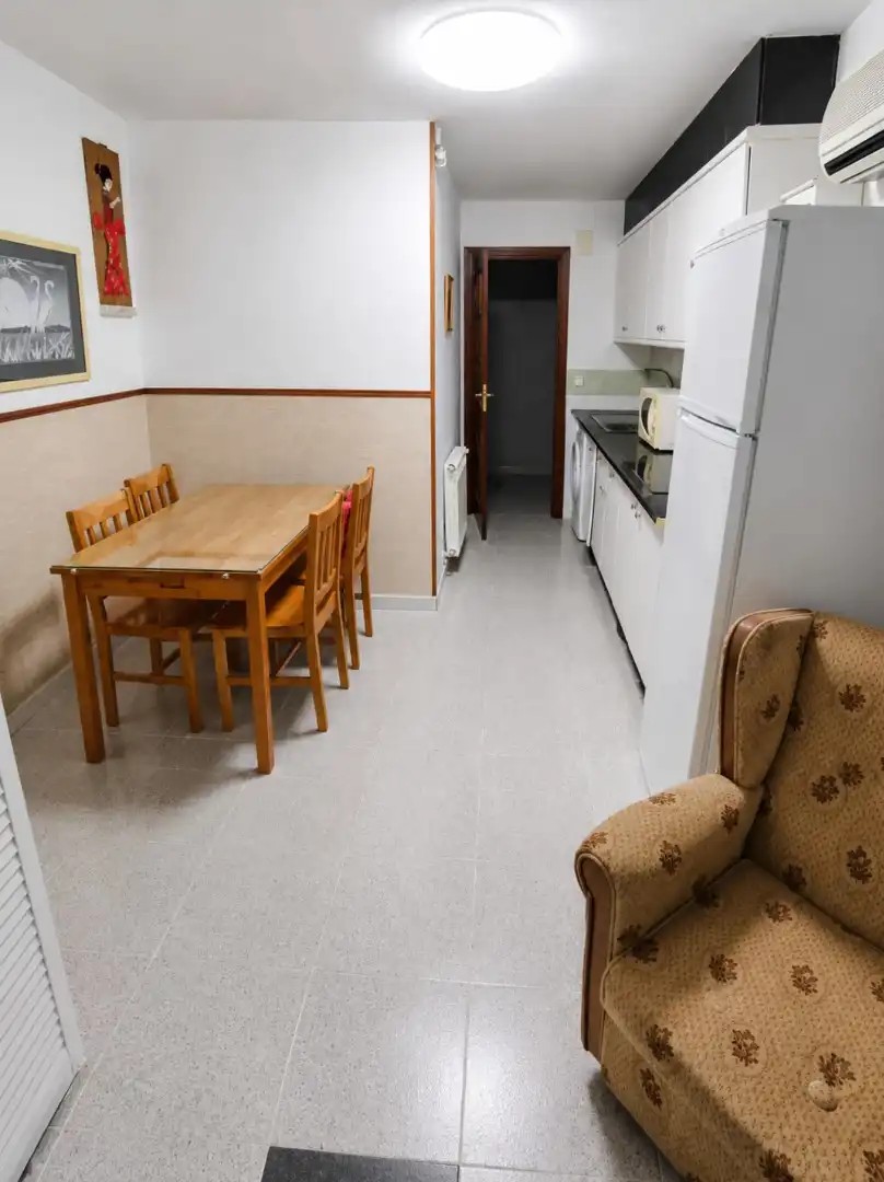 Cocina de Piso para compartir en Fuenlabrada con Calefacción, Amueblado y Horno