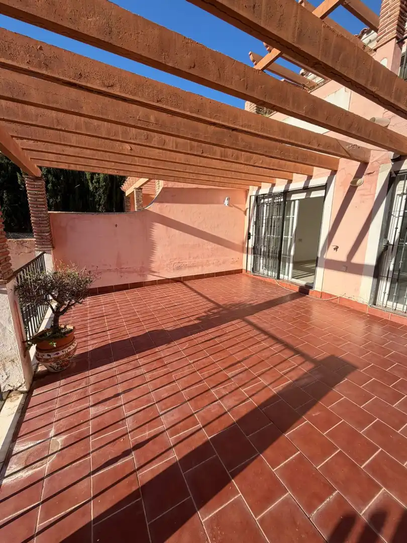 Terrassa de Casa adosada en venda en Mijas amb Calefacció, Jardí privat i Terrassa