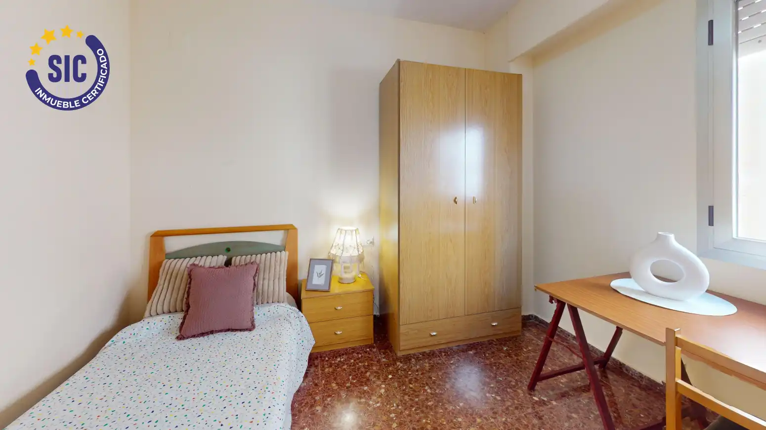 Habitación de Piso en venta en Valencia con Calefacción y Amueblado