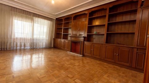 Foto 2 de Piso en venta en Avenida Reyes Católicos, Reyes Católicos, Alcalá de Henares
