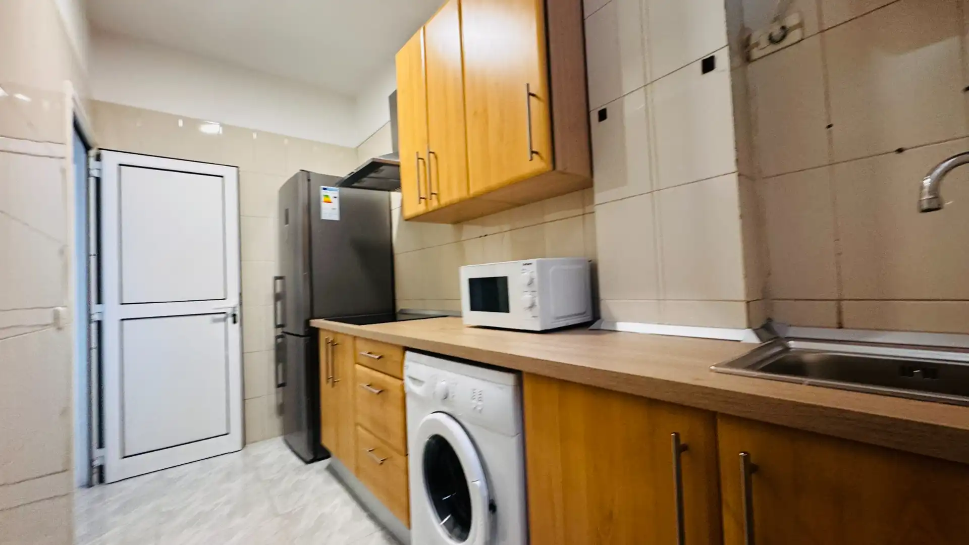 Kitchen of Flat for share in Las Palmas de Gran Canaria  with Furnished, Washing machine and Microwave