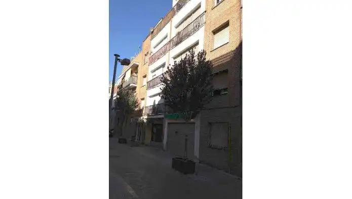 Piso en venta en Calle Guifré El Pelós
