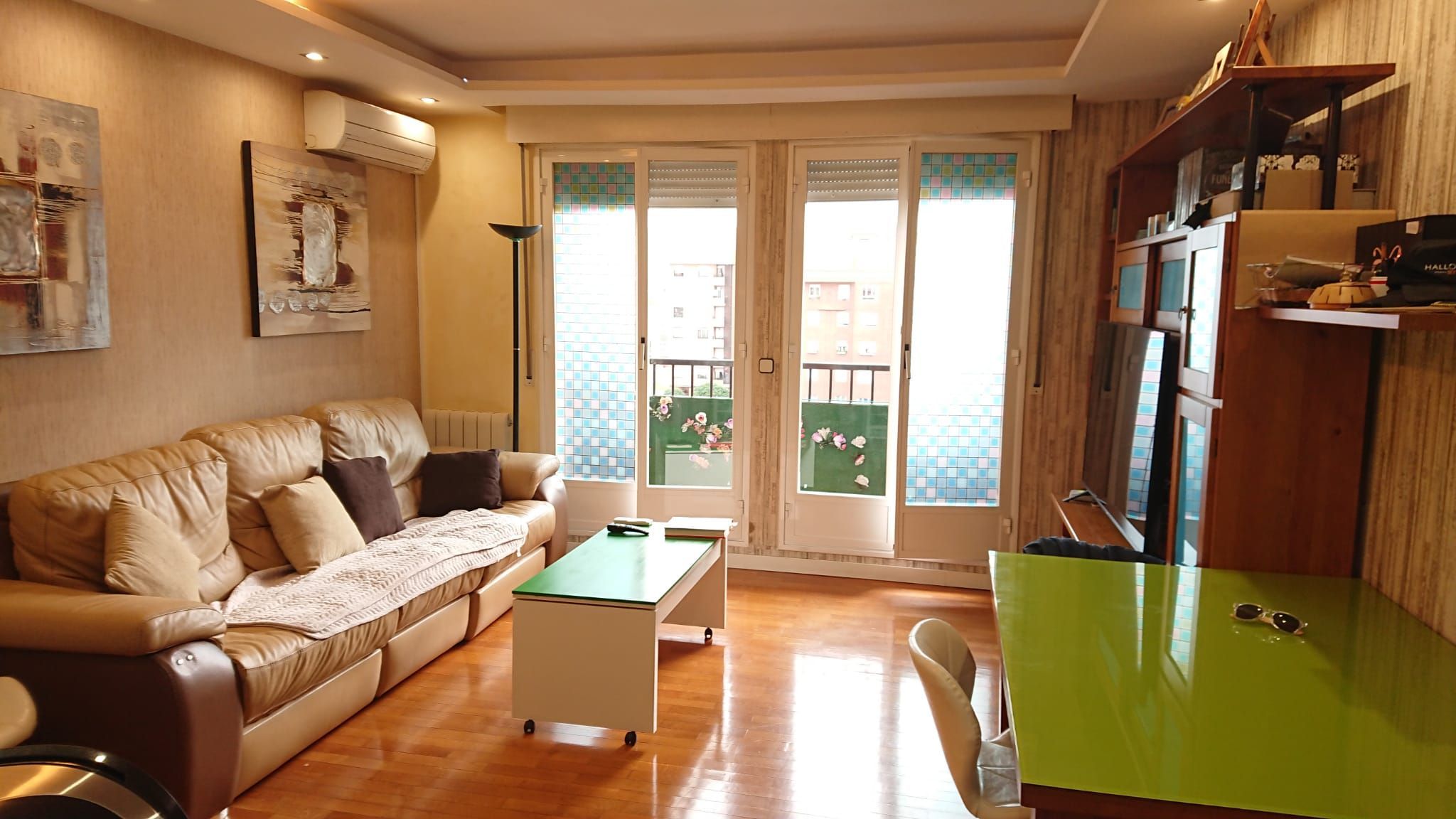 Study for sale in Avda. Madrid