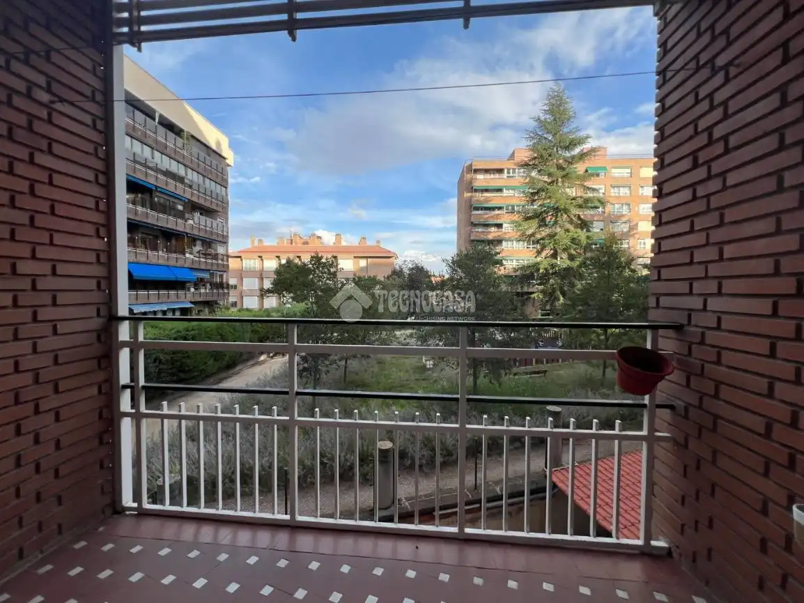 Vista exterior de Pis en venda en Chamartín