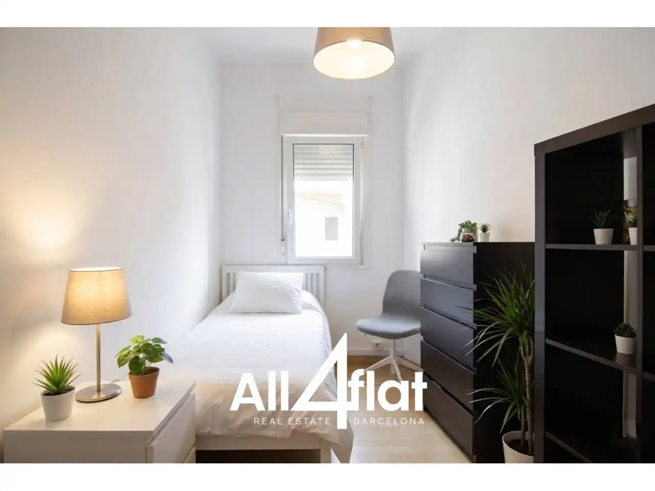 Schlafzimmer von Wohnung zur Miete in Barcelona mit Klimaanlage, Heizung und Parkett