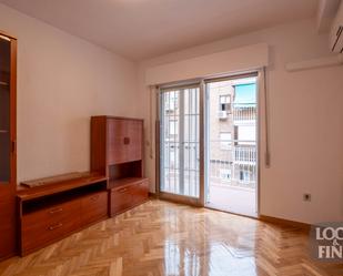 Bedroom of Flat for sale in  Madrid Capital  with Air Conditioner, Heating and Terrace