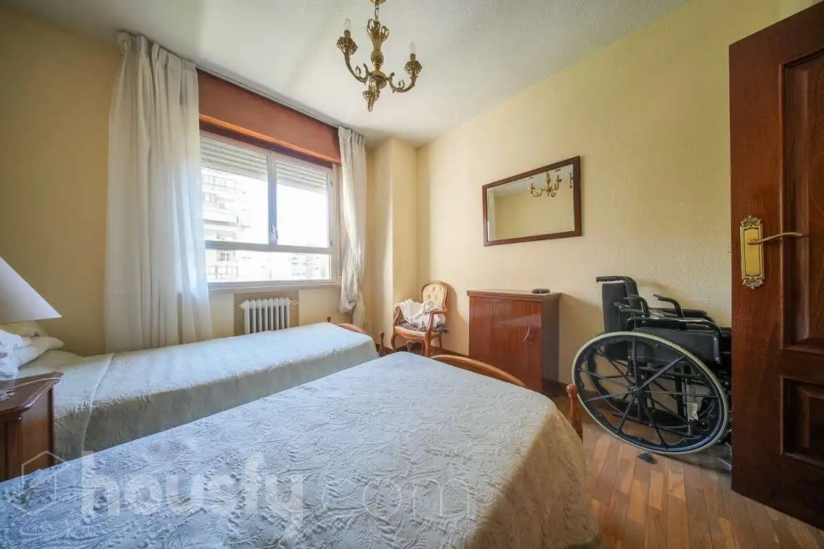 Habitación de Piso en venta en Madrid con Aire acondicionado, Calefacción y Jardín privado