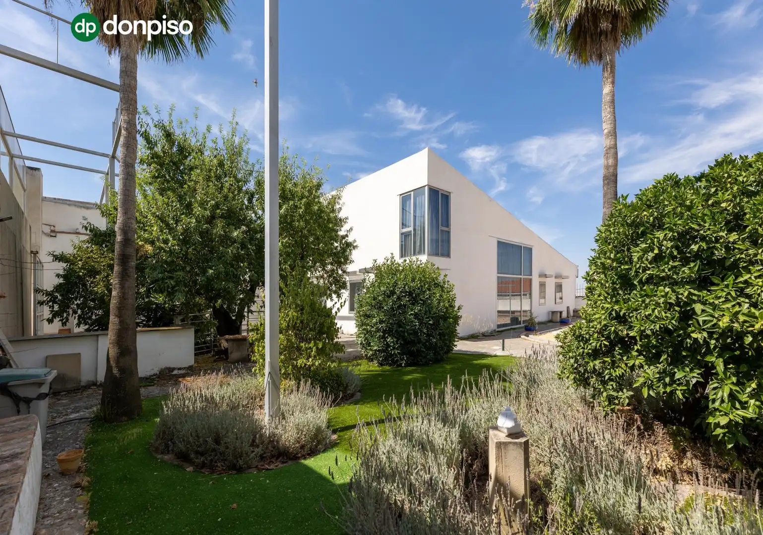 Exterior view of Houses for sale in Granada