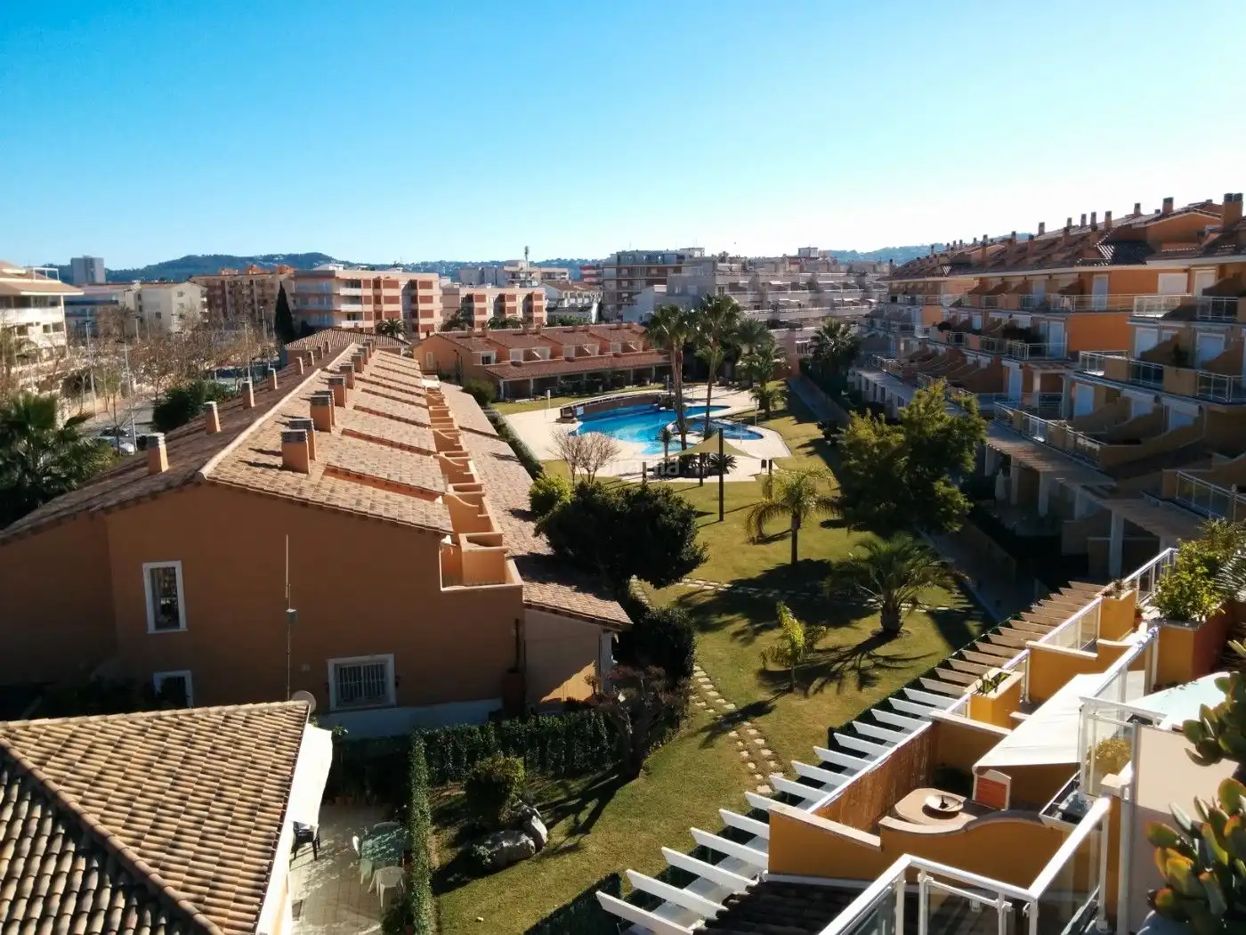 Wohnung mit Pool zur Miete in Calle Burdeos 9