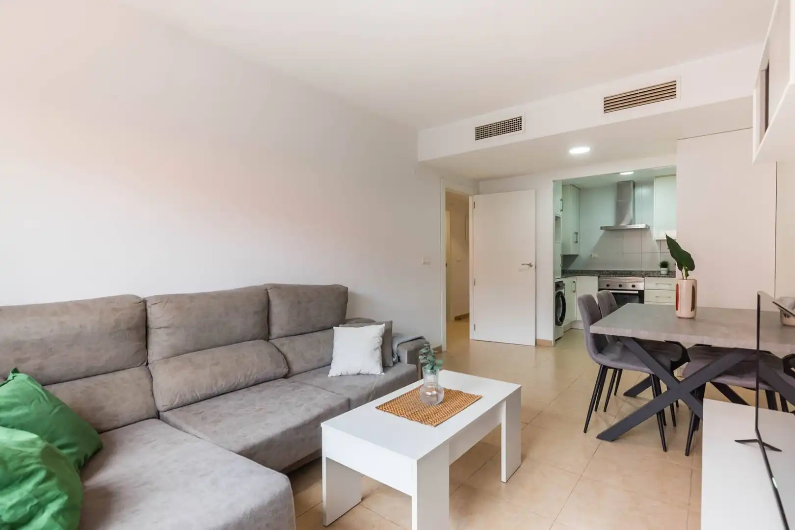 Living room of Apartments for sale in Murcia  with Air Conditioner, Storage room and Furnished