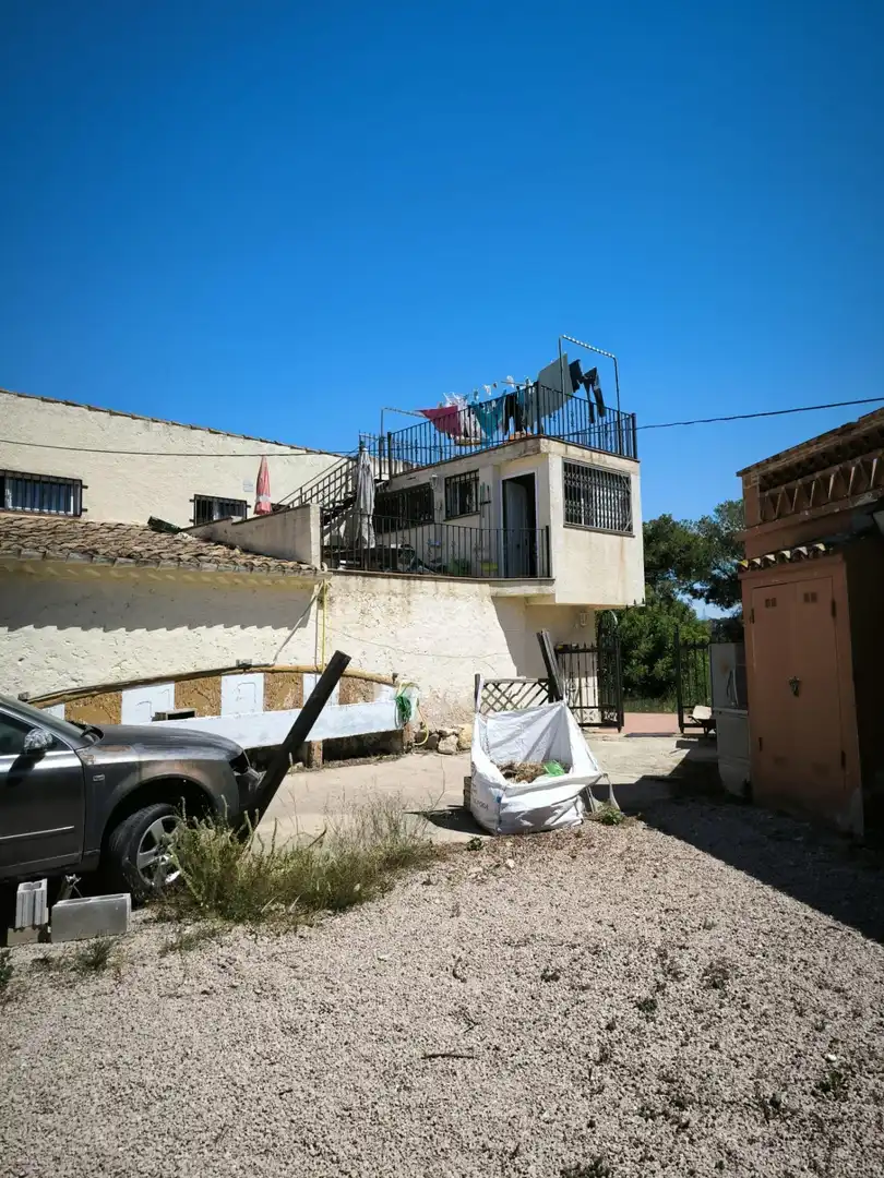 Vista exterior de Finca rústica en venda en El Vendrell amb Aire condicionat, Jardí privat i Terrassa