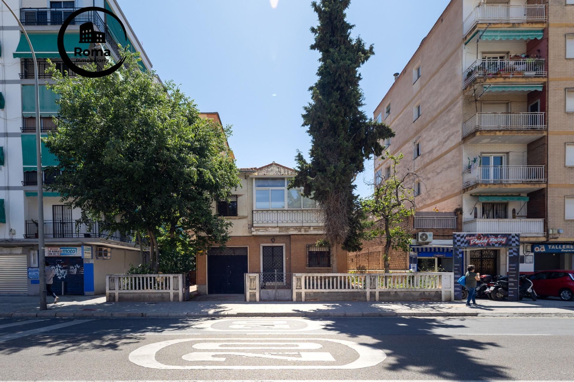 Exterior view of House or chalet for sale in  Granada Capital  with Private garden, Terrace and Balcony