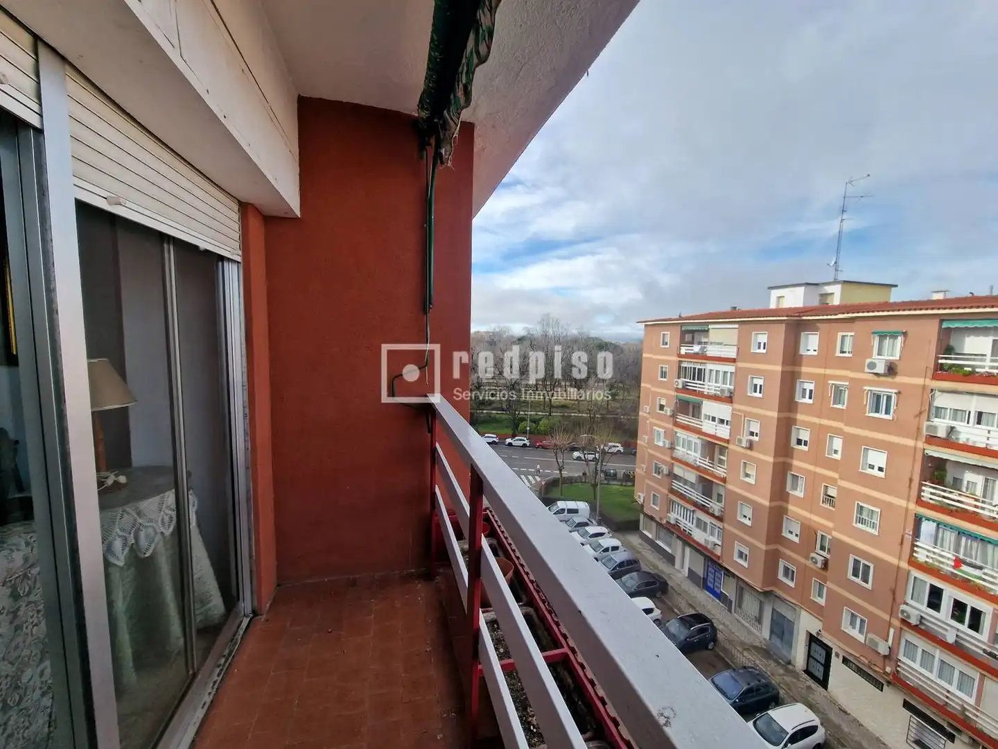 Dormitori de Pis en venda en Madrid amb Calefacció, Terrassa i Moblat