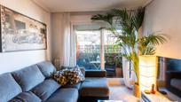 Sala d'estar de Pis en venda en Las Rozas de Madrid amb Terrassa i Piscina