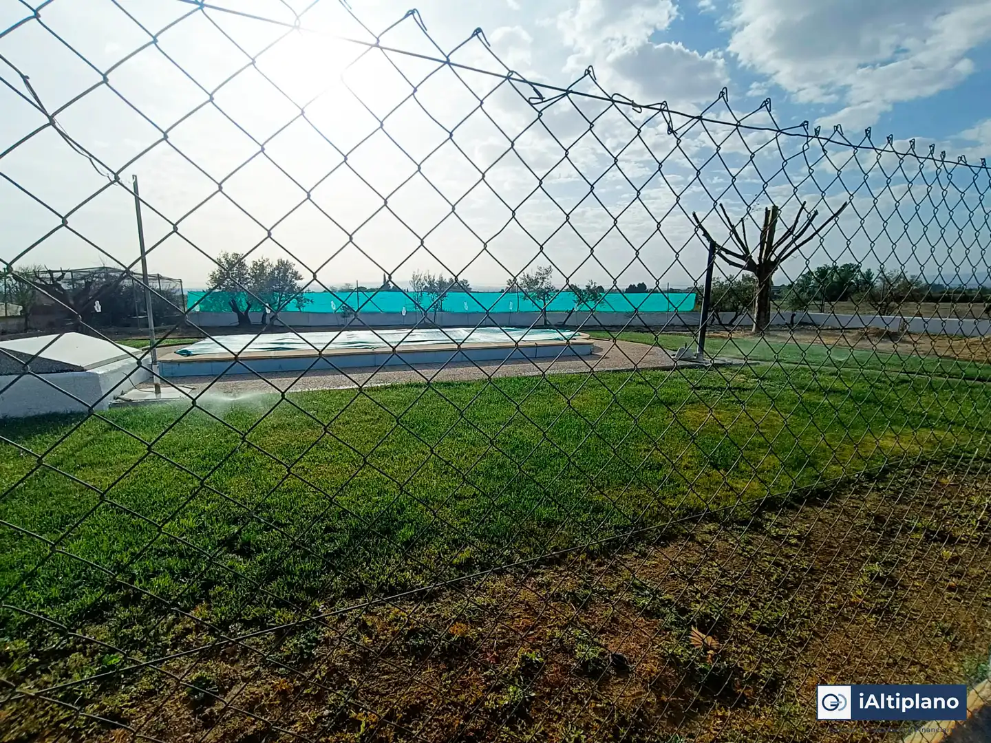 Piscina de Casa o xalet en venda en Baza amb Jardí privat, Piscina i Moblat