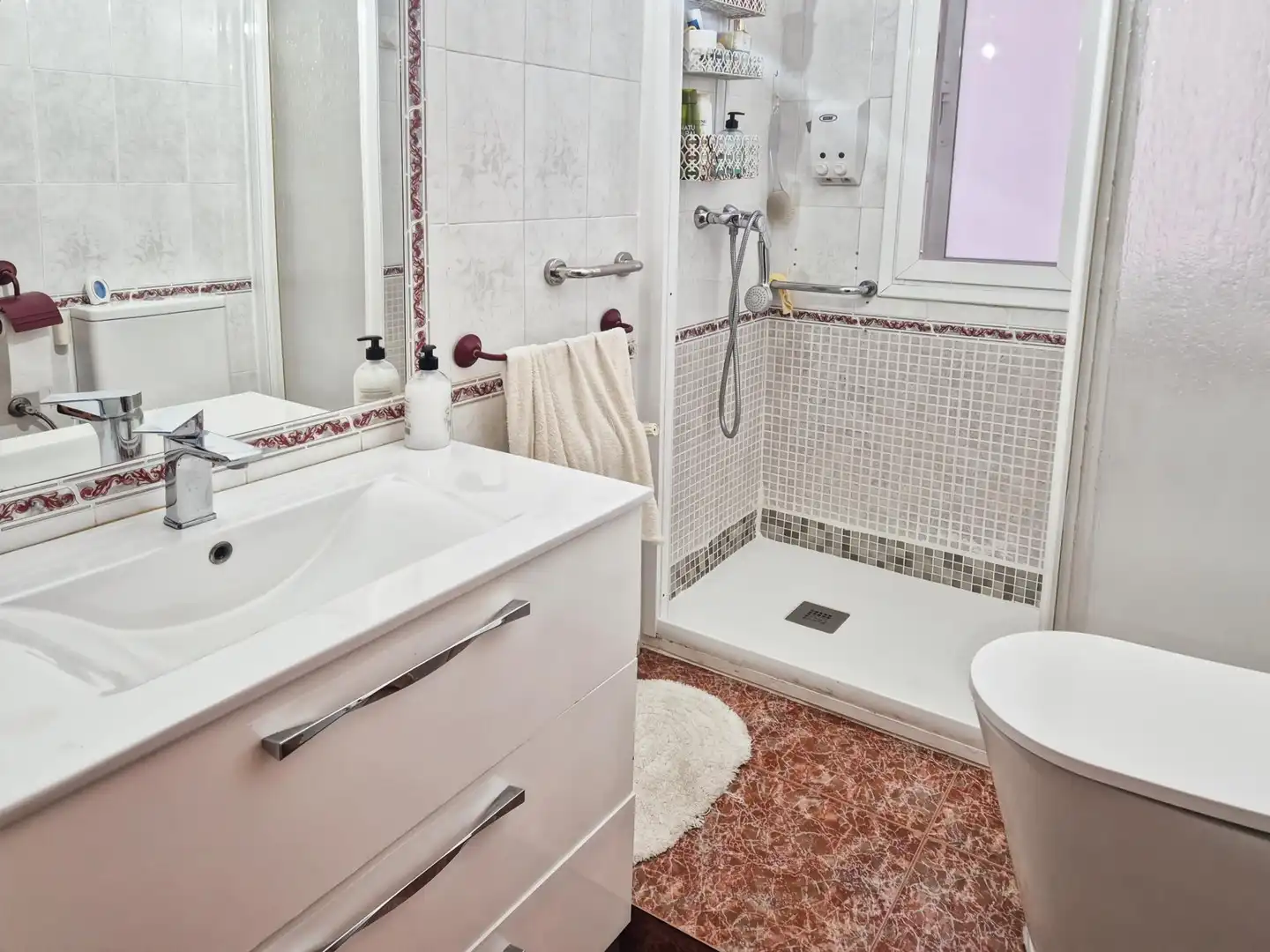 Bathroom of Flat for sale in Sagunto / Sagunt  with Heating