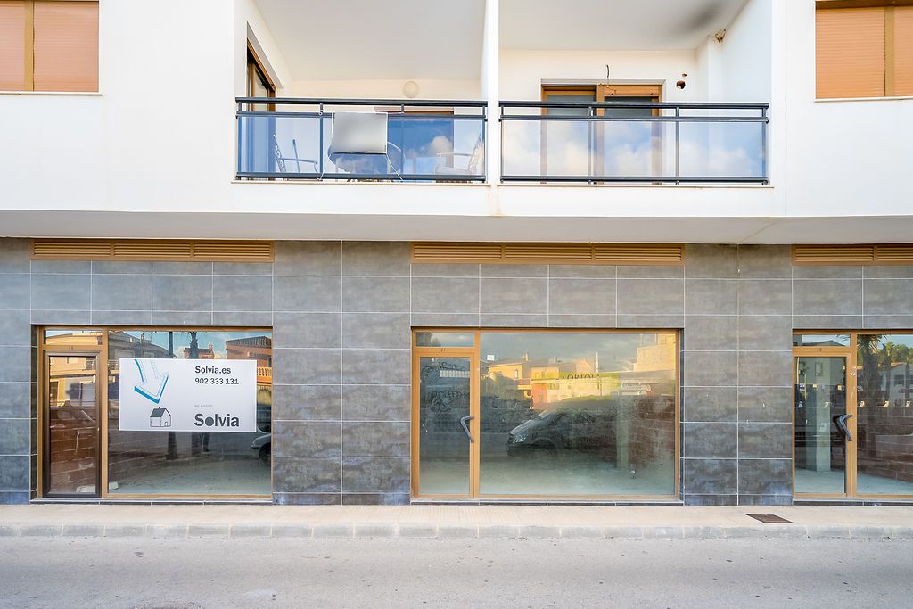 Vista exterior de Local en venta en Els Poblets