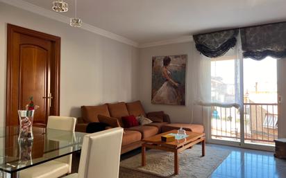 Living room of Flat for sale in Mataró  with Air Conditioner, Heating and Oven