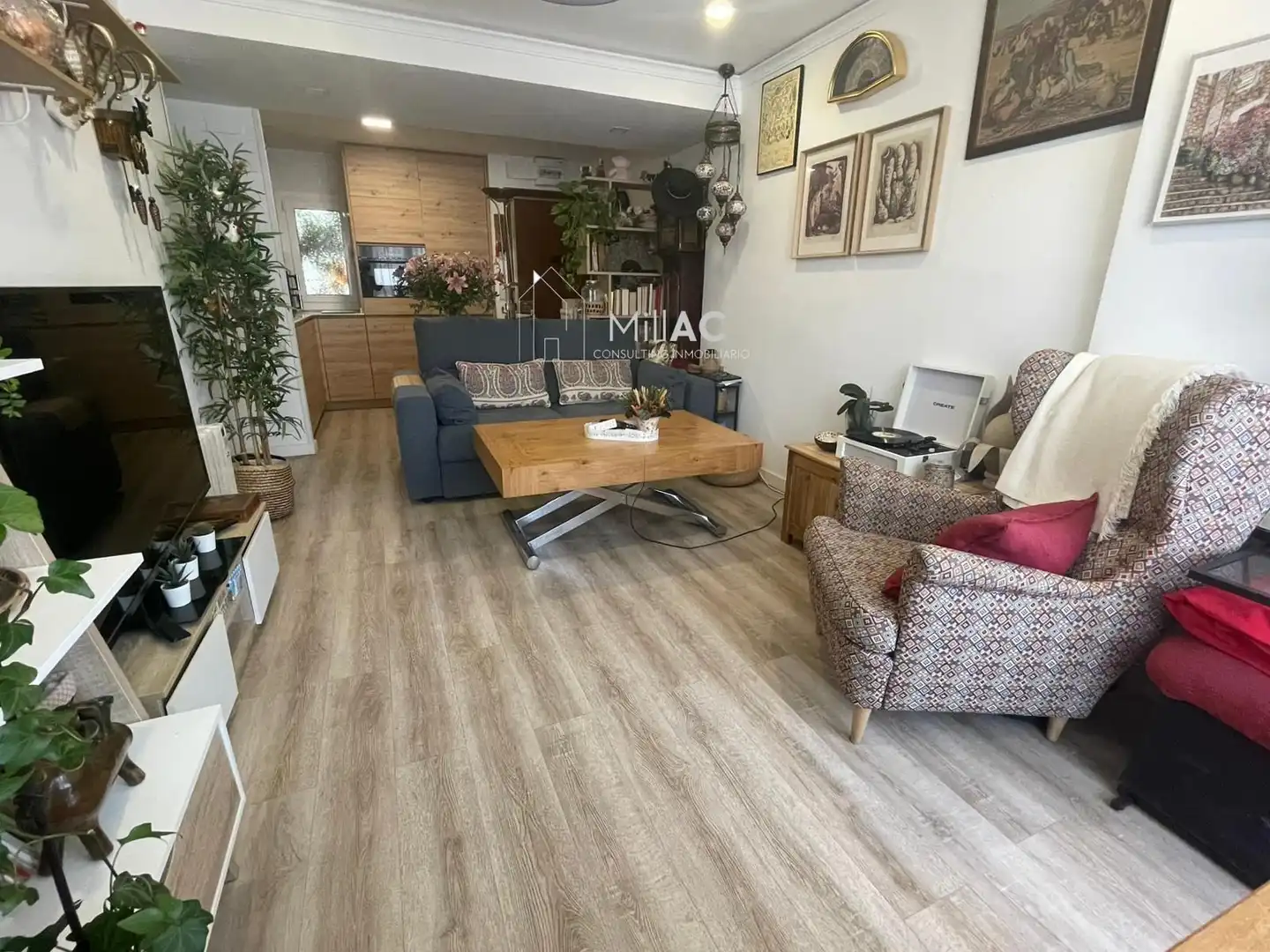 Living room of Flat for sale in Madrid  with Air Conditioner and Heating