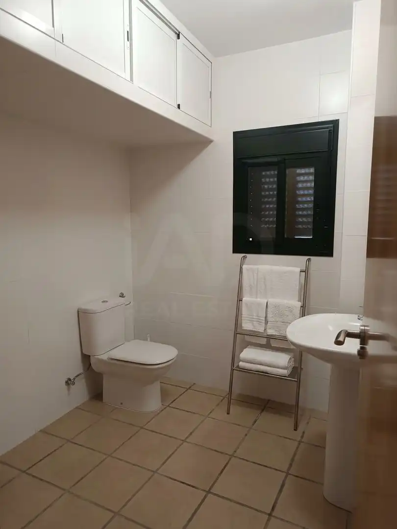 Bathroom of Flat for sale in Pedanías Norte