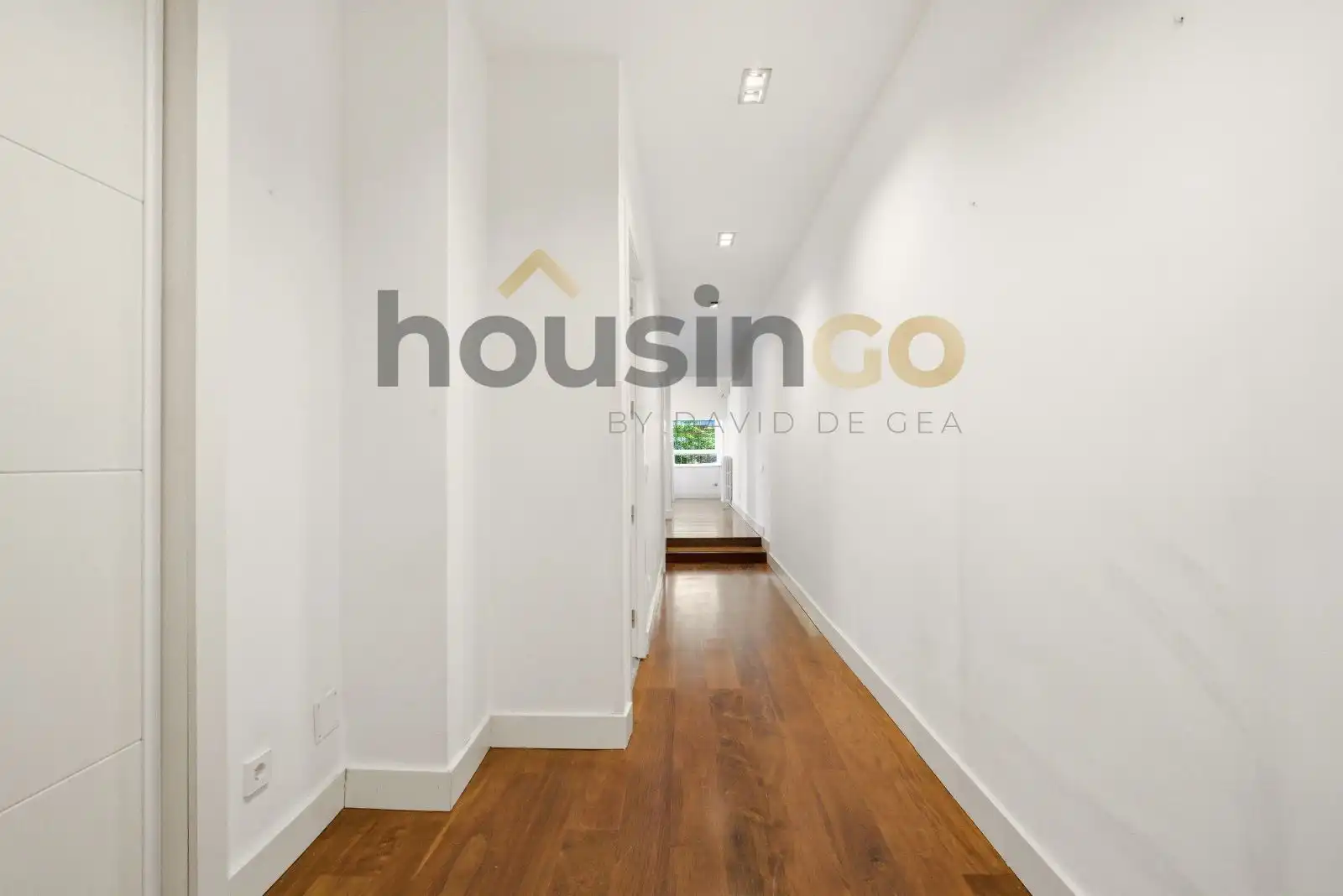 Flat for sale in Madrid  with Air Conditioner, Heating and Storage room