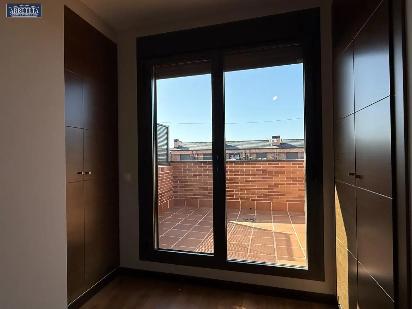 Casa adosada en venta en Urb. Belvalle