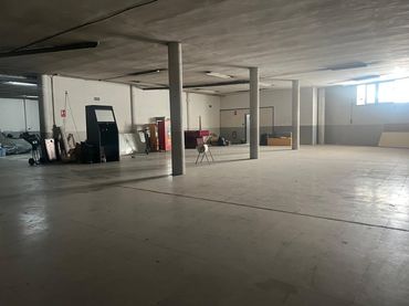Business premises to rent in Calle PERE DE LLUNA