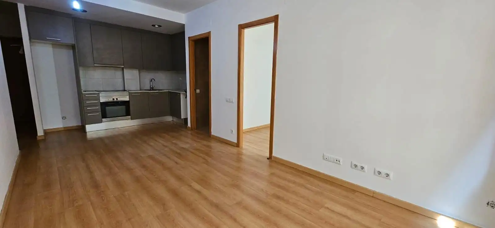 Sala d'estar de Pis en venda en Barcelona amb Aire condicionat, Calefacció i Parquet