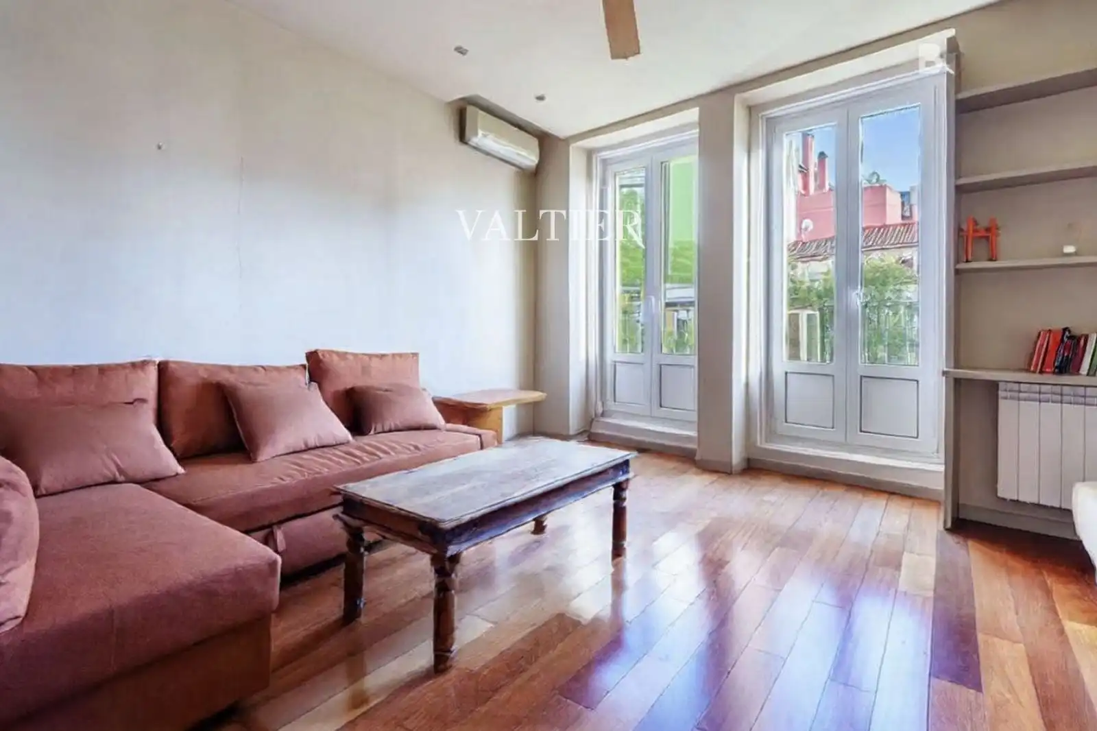 Sala de estar de Piso de alquiler en Madrid con Aire acondicionado, Terraza y Amueblado