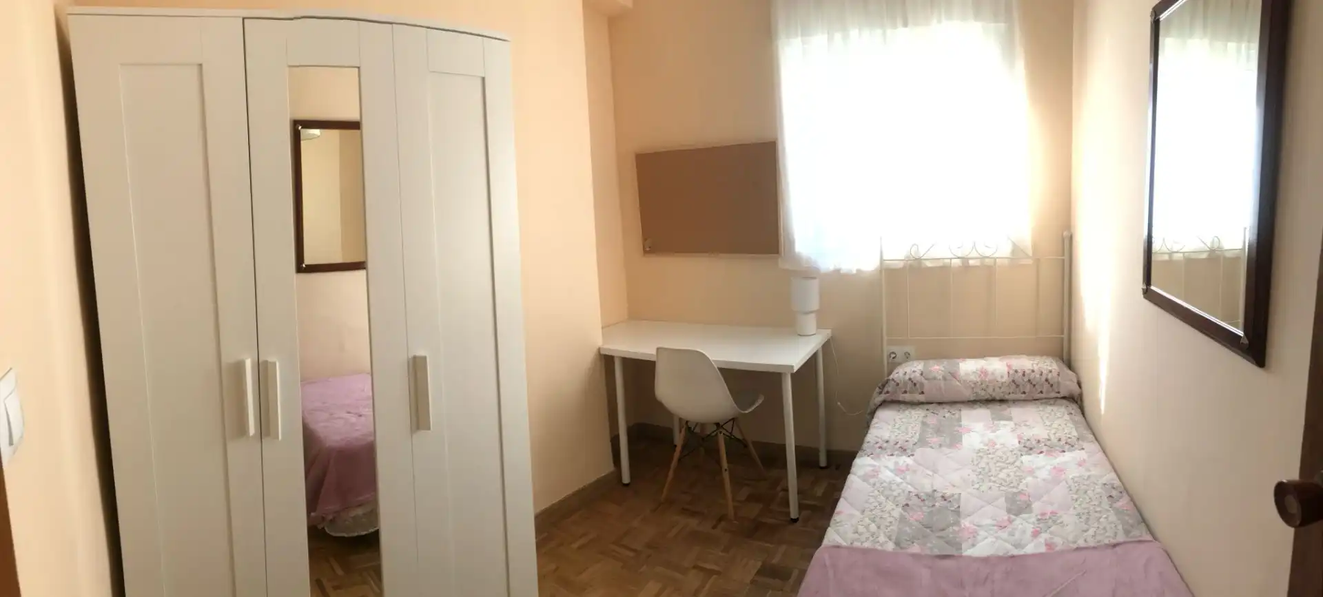 Bedroom of Flat for rent in Granada  with Terrace, Furnished and Microwave