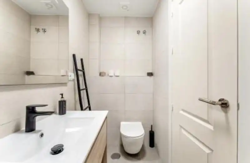 Baño de Planta baja en venta en Marbella con Aire acondicionado, Calefacción y Terraza