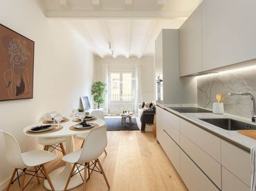 Piso con balcón en venta en Sants - Montjuïc