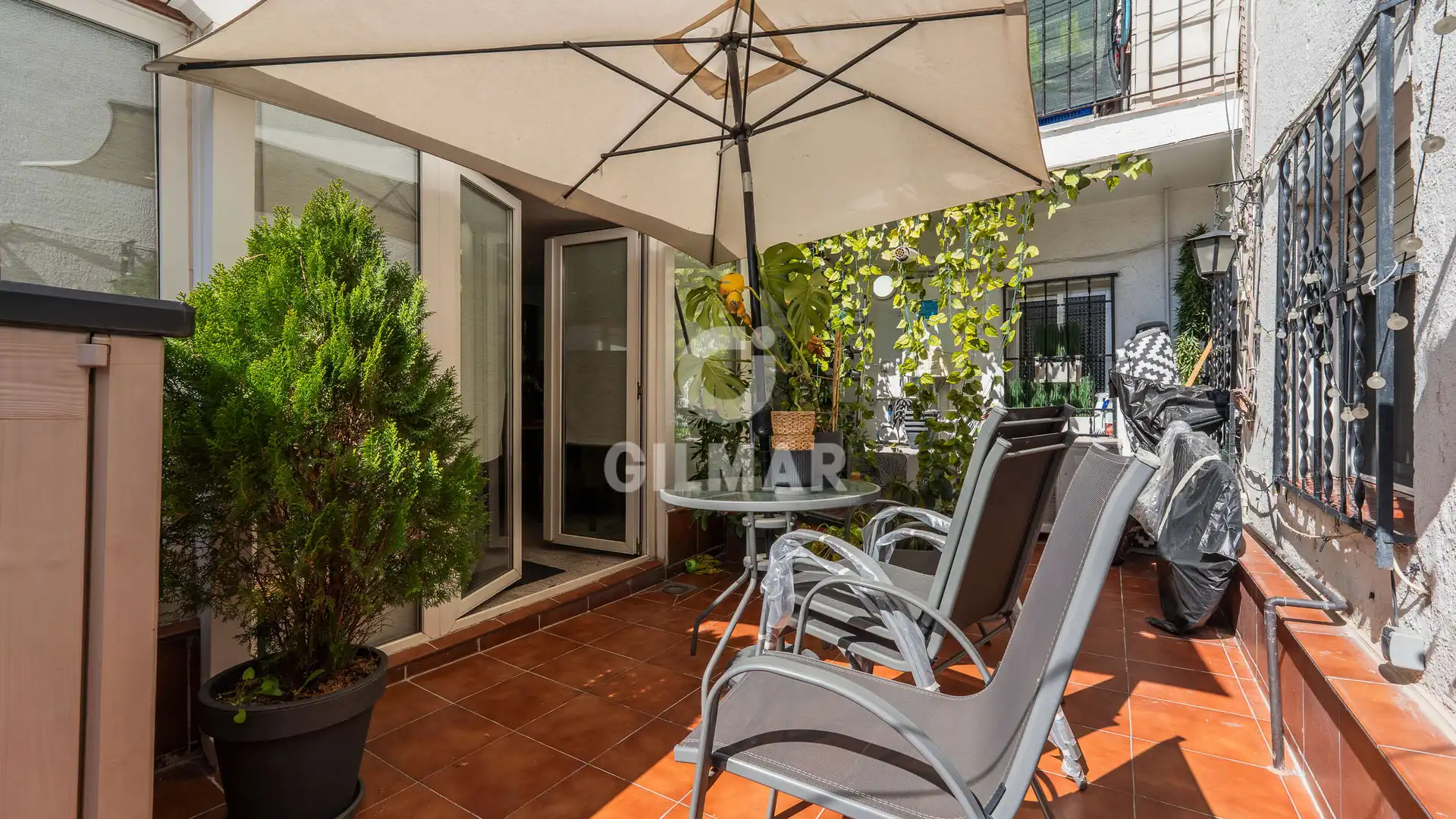Garden of Flat for sale in  Madrid Capital  with Heating