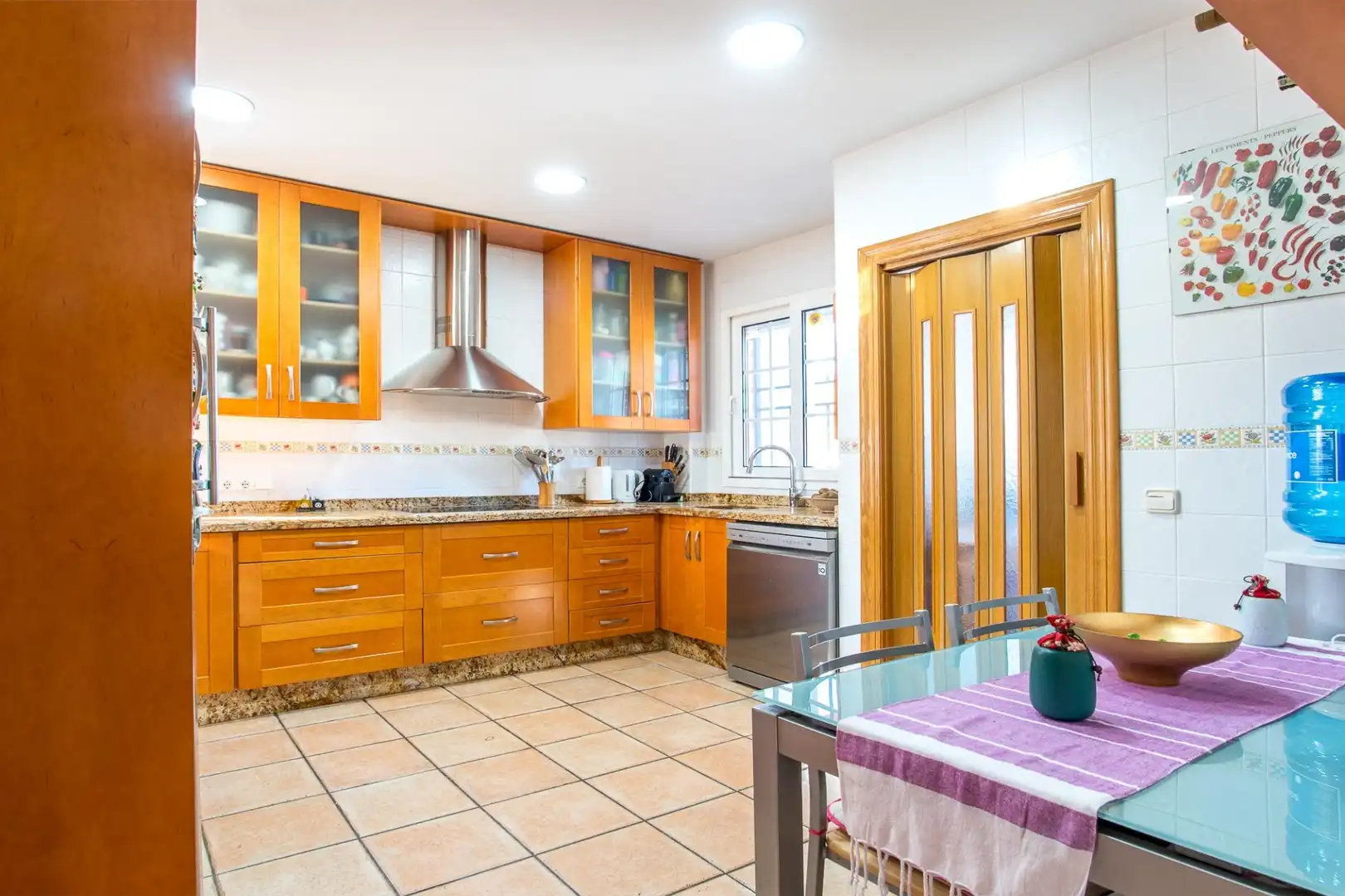Cocina de Casa o chalet en venta en Murcia con Aire acondicionado, Calefacción y Jardín privado