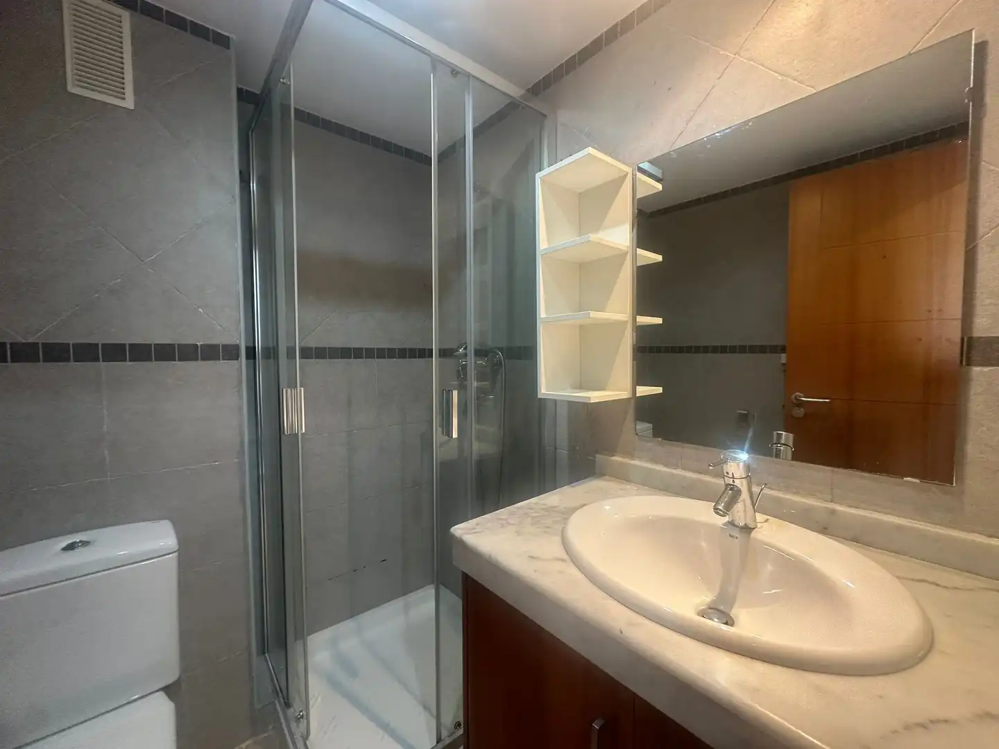 Baño de Piso de alquiler en Altea con Aire acondicionado, Calefacción y Jardín privado