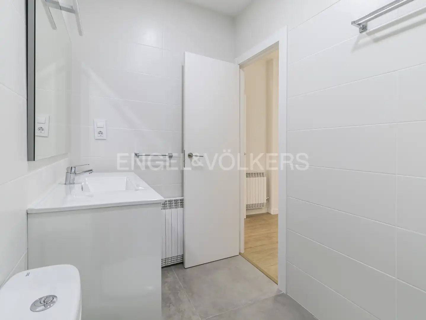 Bany de Àtic de lloguer en Barcelona amb Aire condicionat, Calefacció i Parquet